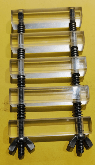 Four Place Bench Top Vice For Copper / Silver Strip Corrosion Test - Astm D130